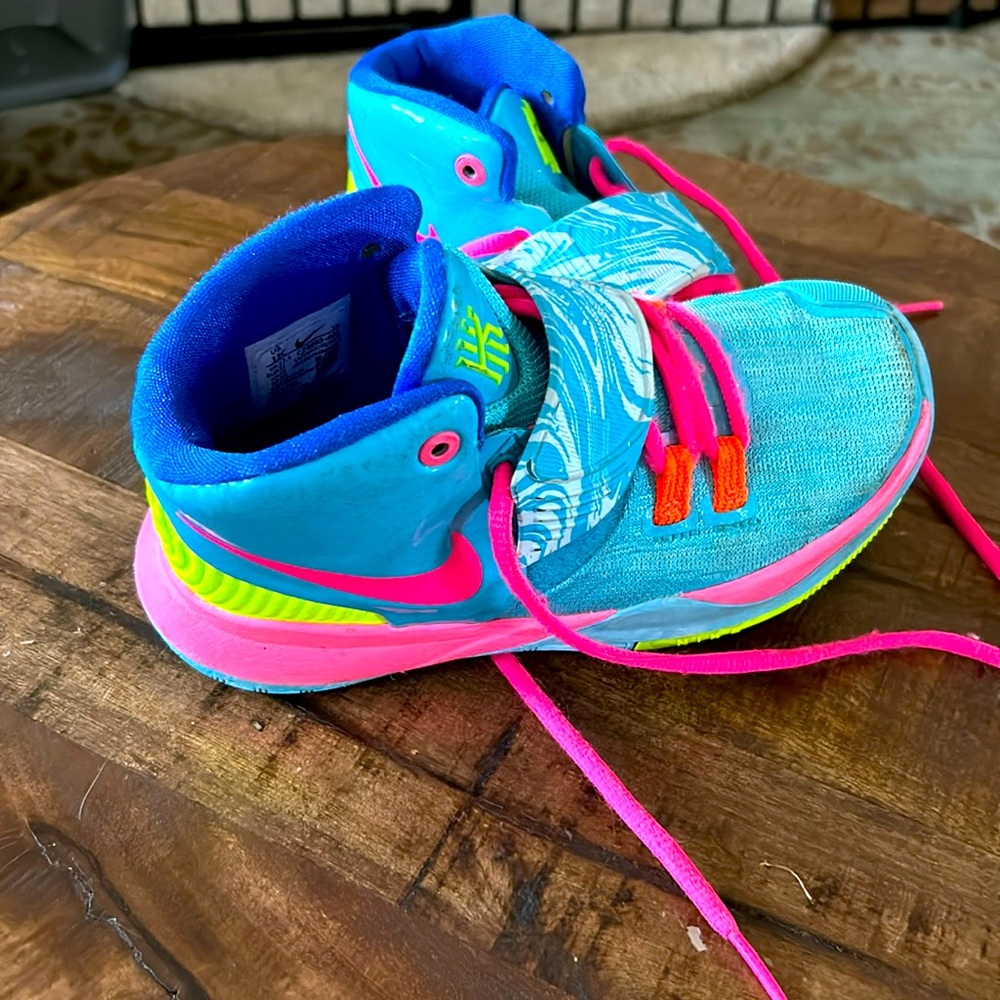 Kyrie 6 pool size 13C basketball shoes